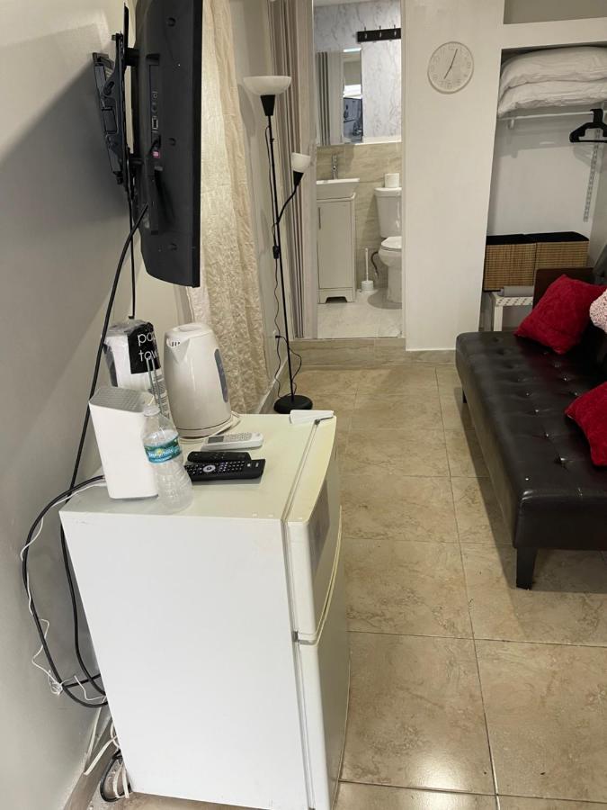 Beautiful Mobile Home In Hallandale Beach Exterior photo